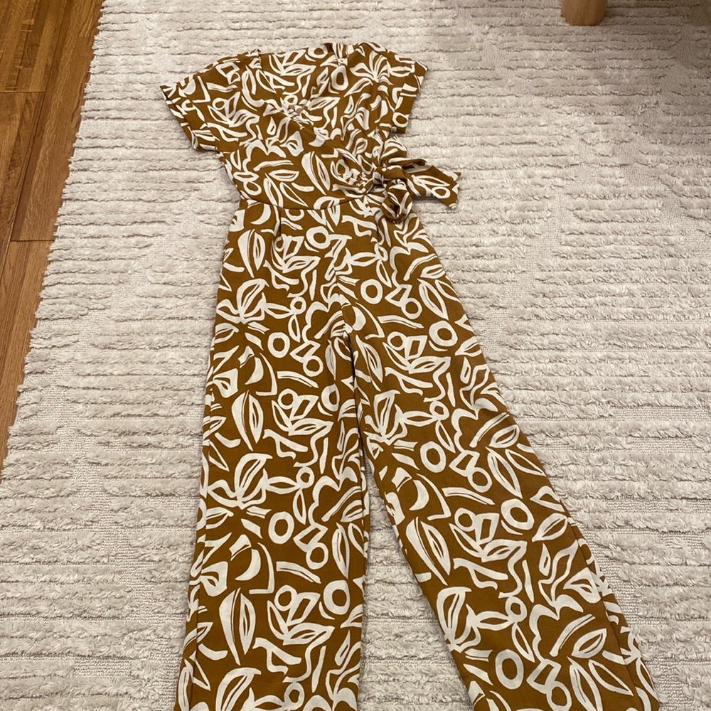 Macy’s Patterned Jumpsuit Sz S